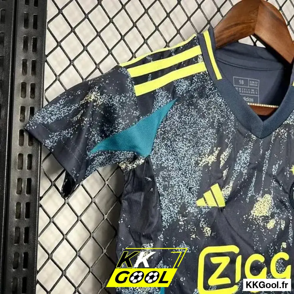 KKGool -  Kit Enfant Ajax Extérieur 2024/2025 - Image 3